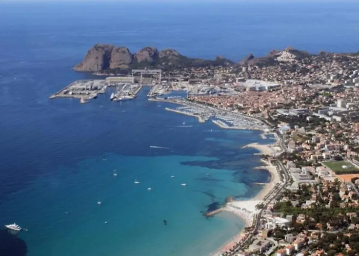 Apartment De Avec Vue Et Terrasse La Ciotat